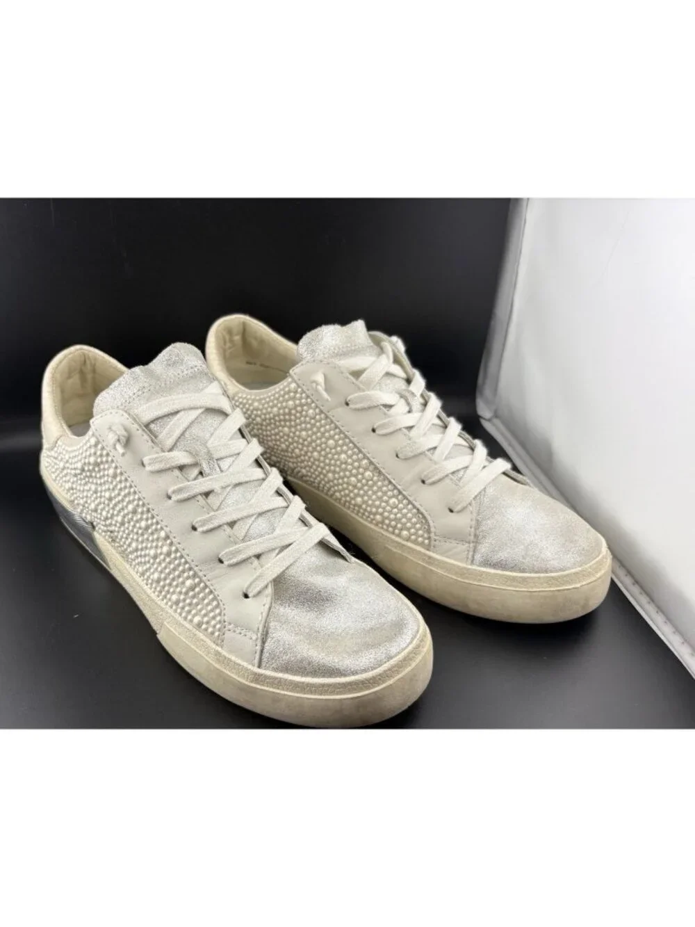 Dolce Vita Zina Pearl Sneakers Women's Size 8 Leather Lace Up Bride Shoes Silver - Picture 3 of 13